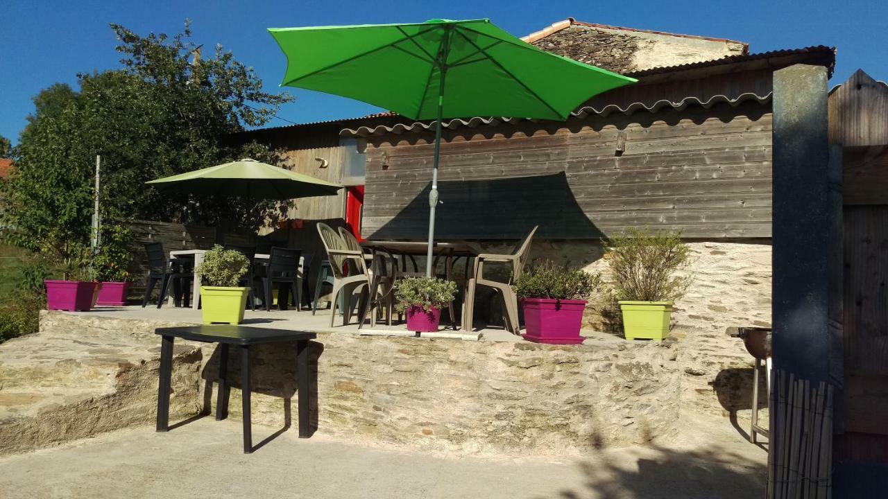 Saint-Florent-des-Bois Aux Yourtes De La Fabrique מראה חיצוני תמונה